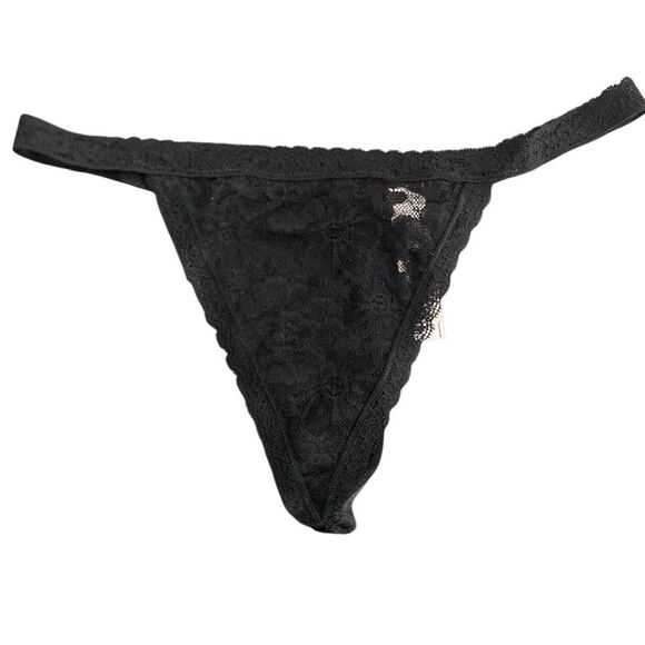 Victoria’s Secret new with tag black lace, thong size medium - Picture 1 of 3